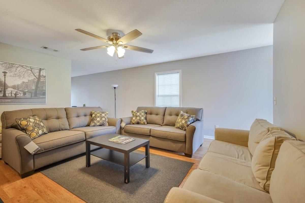 Charming Gray Home- 5 Mins From Gsu! Statesboro Exteriér fotografie