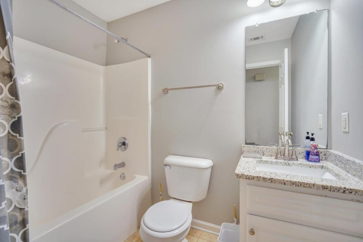 Charming Gray Home- 5 Mins From Gsu! Statesboro Exteriér fotografie