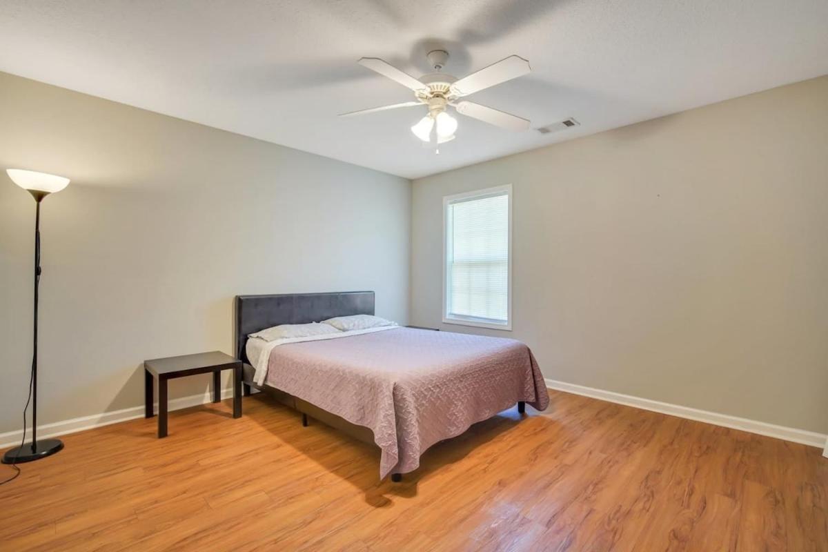 Charming Gray Home- 5 Mins From Gsu! Statesboro Exteriér fotografie