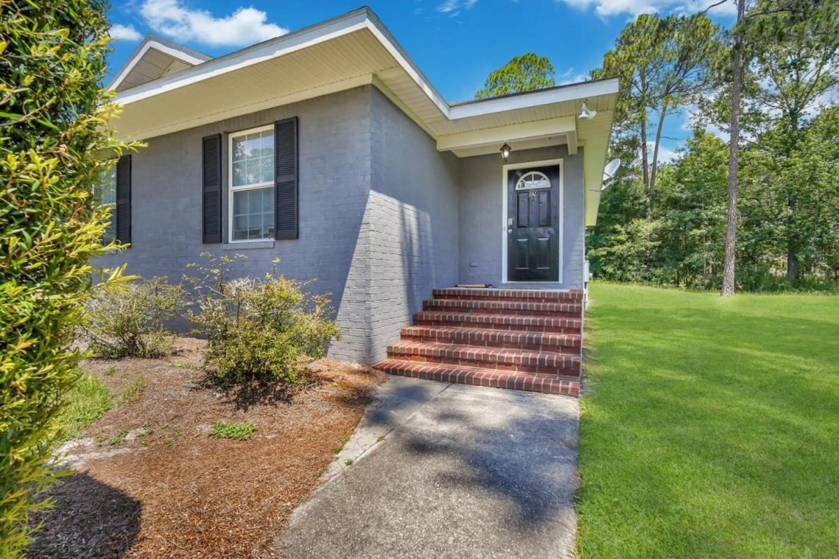 Charming Gray Home- 5 Mins From Gsu! Statesboro Exteriér fotografie