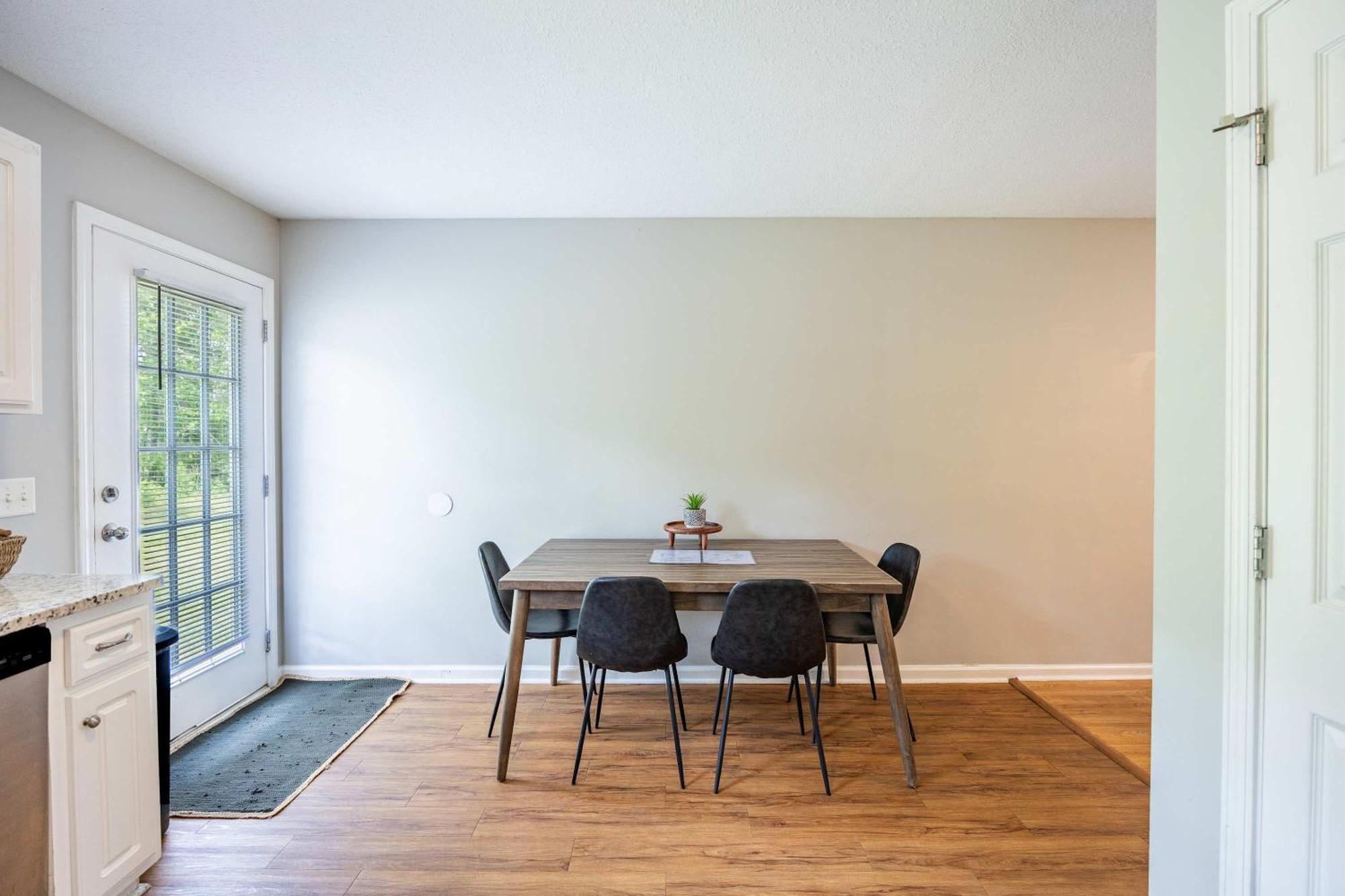 Charming Gray Home- 5 Mins From Gsu! Statesboro Exteriér fotografie
