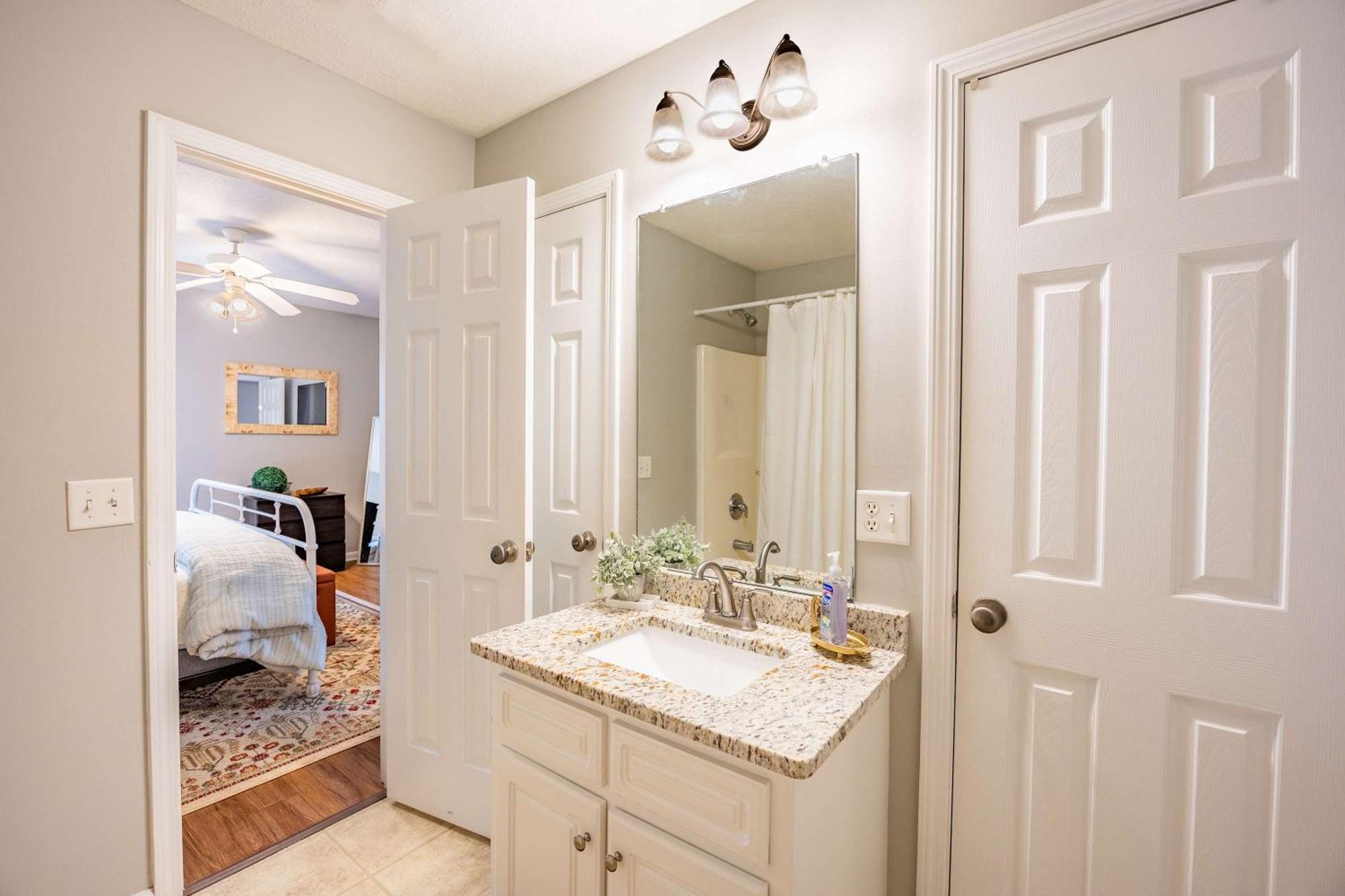 Charming Gray Home- 5 Mins From Gsu! Statesboro Exteriér fotografie
